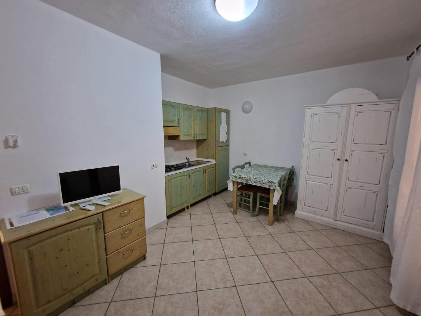 Il Borgo Di Badesi Aparthotel Buitenkant foto