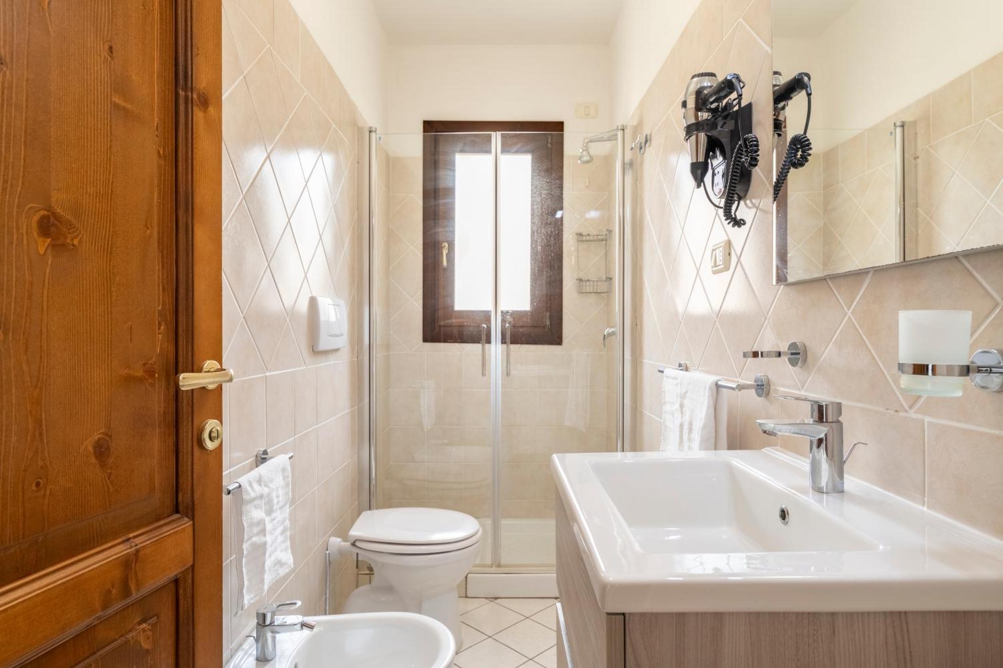 Il Borgo Di Badesi Aparthotel Buitenkant foto
