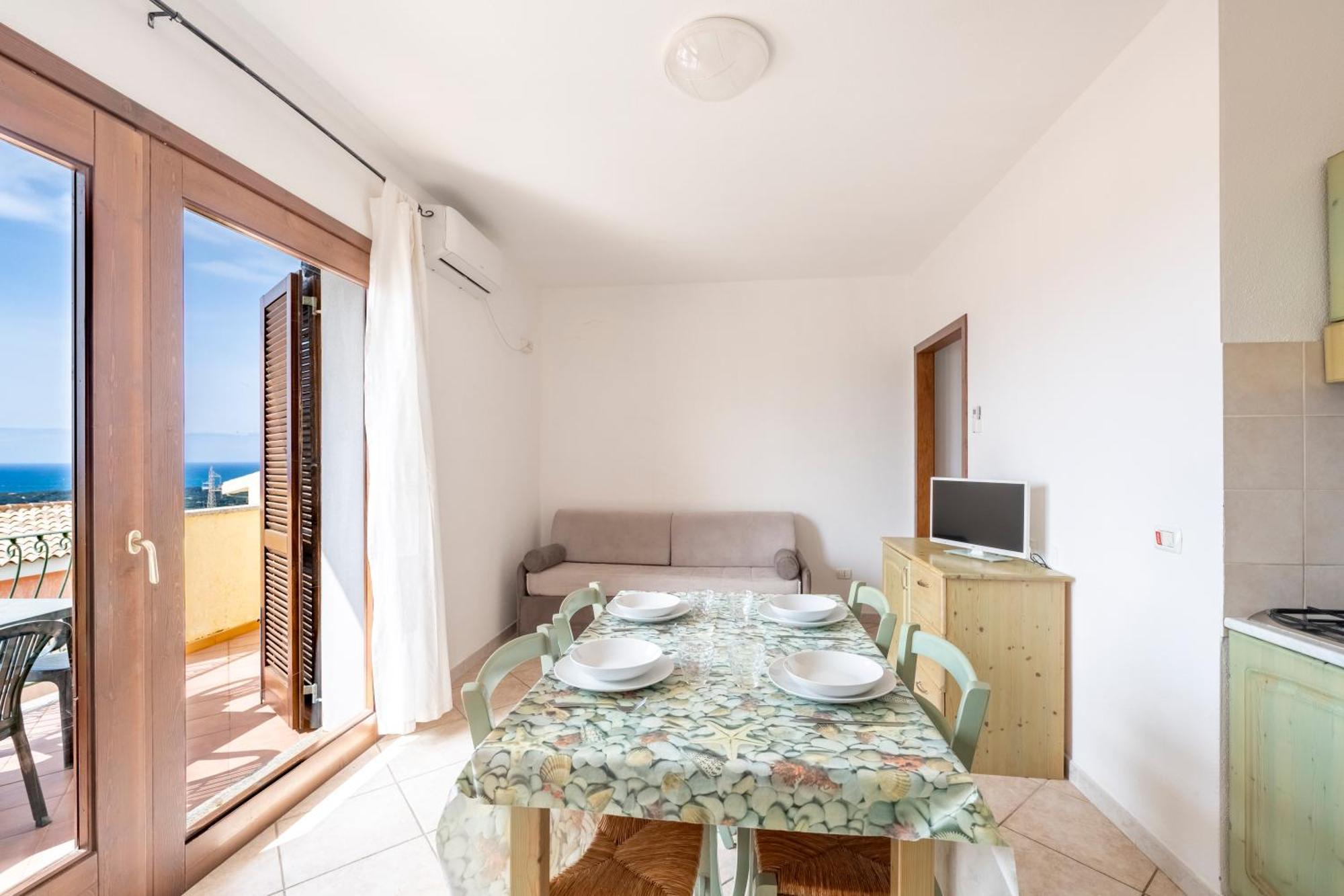 Il Borgo Di Badesi Aparthotel Buitenkant foto