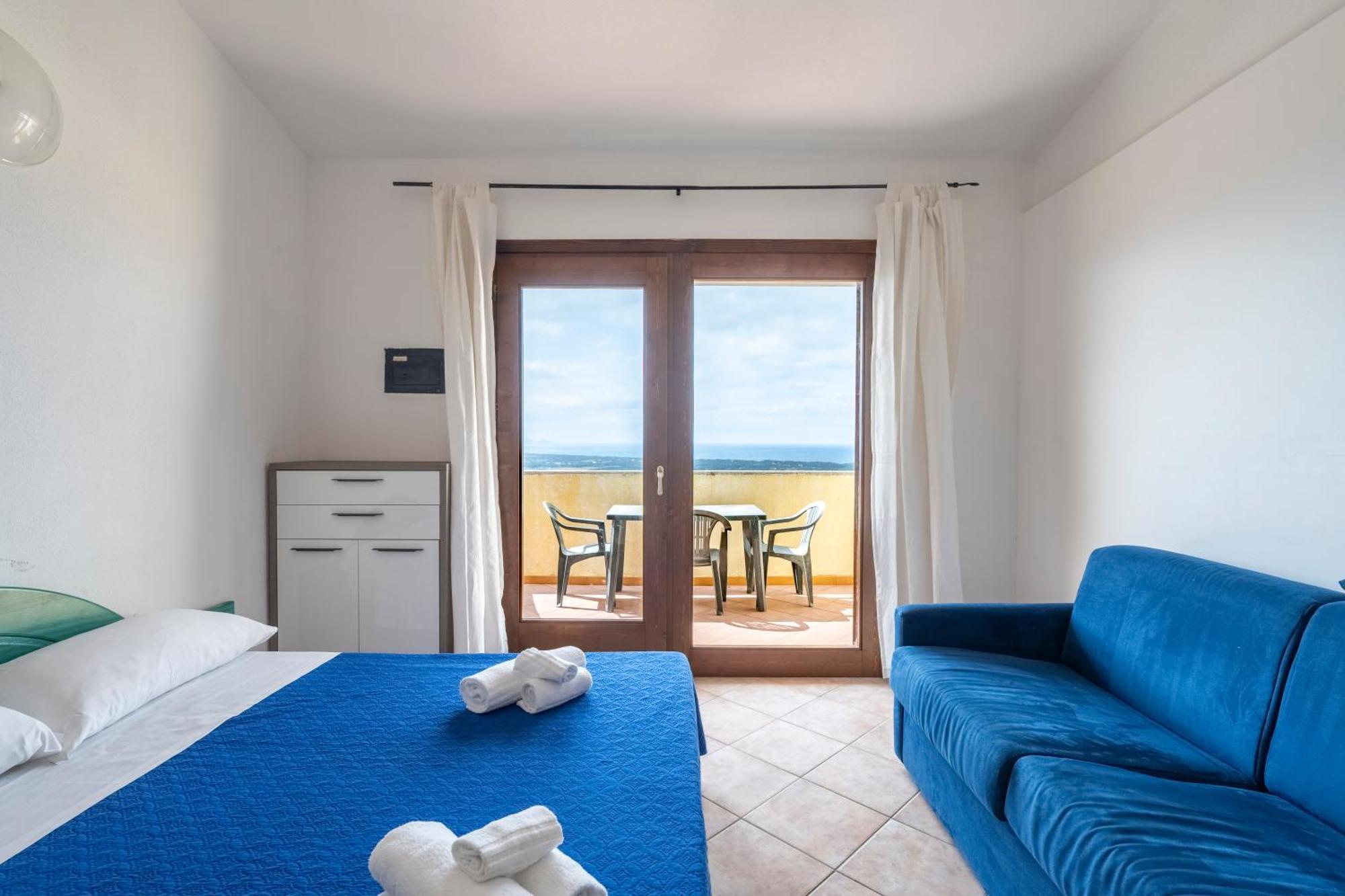Il Borgo Di Badesi Aparthotel Buitenkant foto