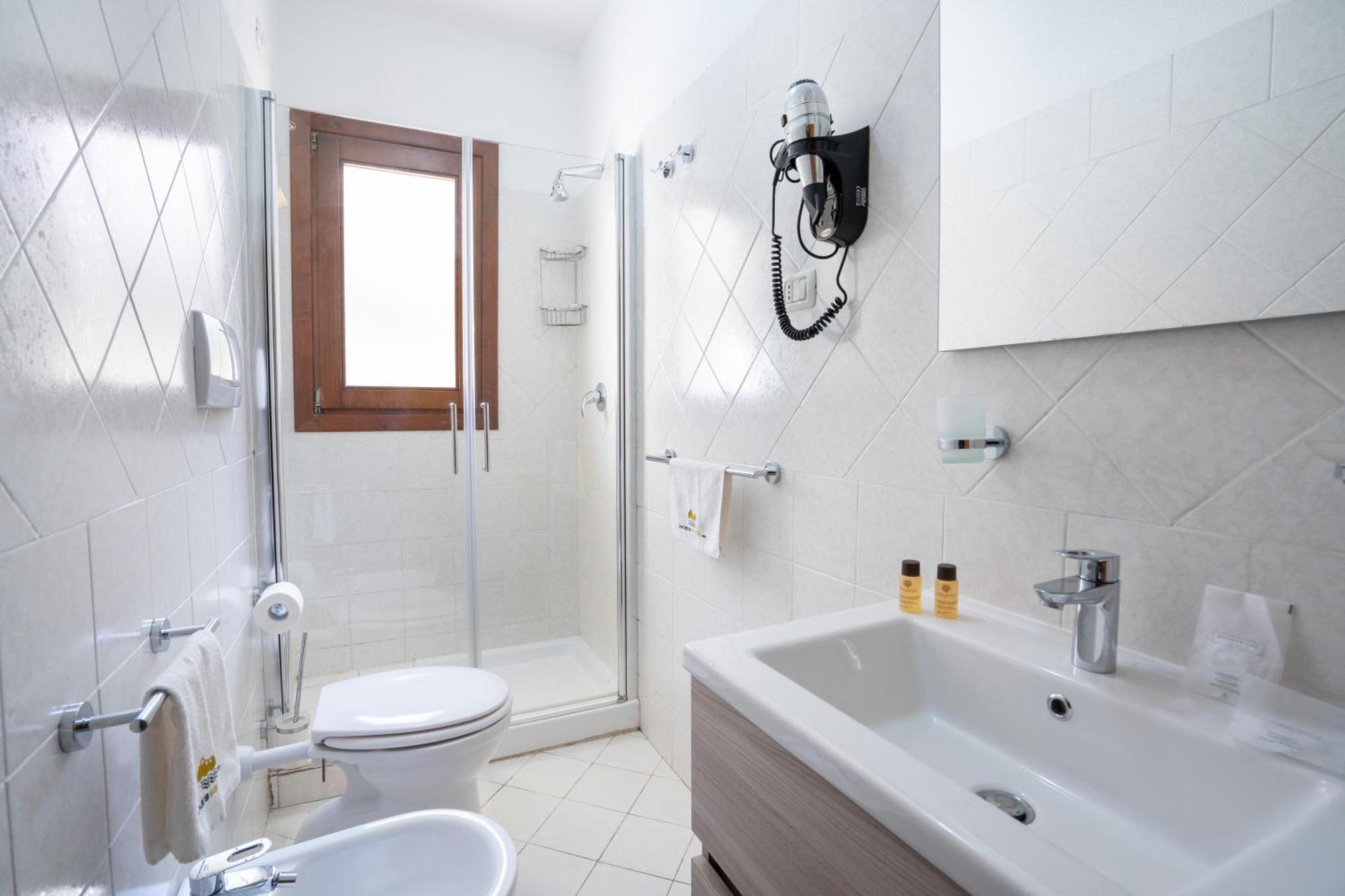 Il Borgo Di Badesi Aparthotel Buitenkant foto